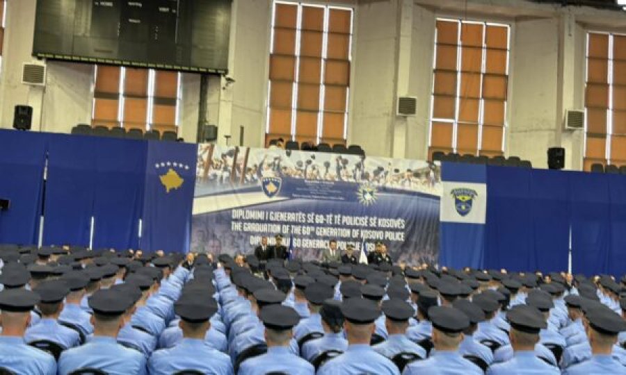 Kurti nga salla ku diplomoi gjenerata e 60-të e Policisë së Kosovës: Vlerë e shtuar