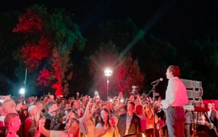 Albin Kurti i takon mërgimtarët në Taukbahçe