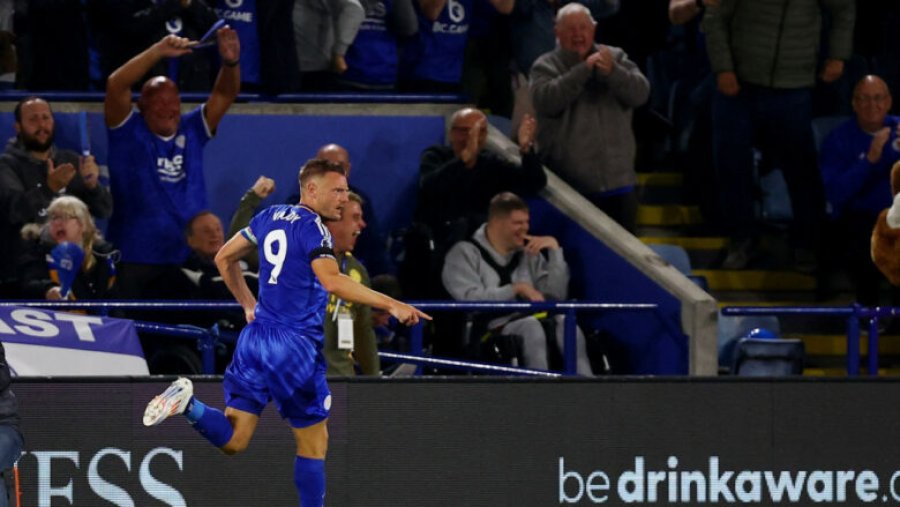 Rikthimi i bujshëm i Jamie Vardy në Ligën Premier: Shënon gol dhe  tallet me tifozët e Tottenhamit