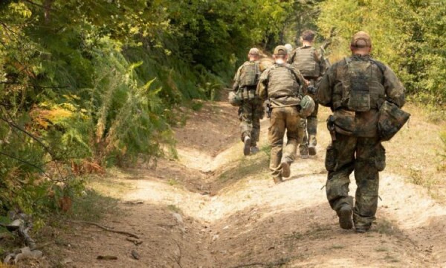 Ushtarët gjerman kanë kryer patrullime përgjatë vijës kufitare administrative në Prishtinë