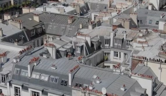 Çatitë historike të zinkut në Paris që krijojnë një 'efekt furre'