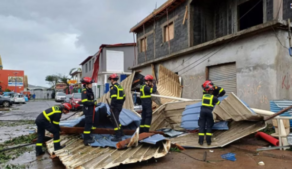 Autoritetet franceze: qindra, ndoshta mijëra viktima nga cikloni në Mayotte