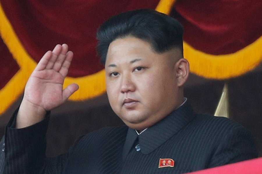 Koreja e Veriut ndalon ngrënien e hot-dogut dhe divorcin