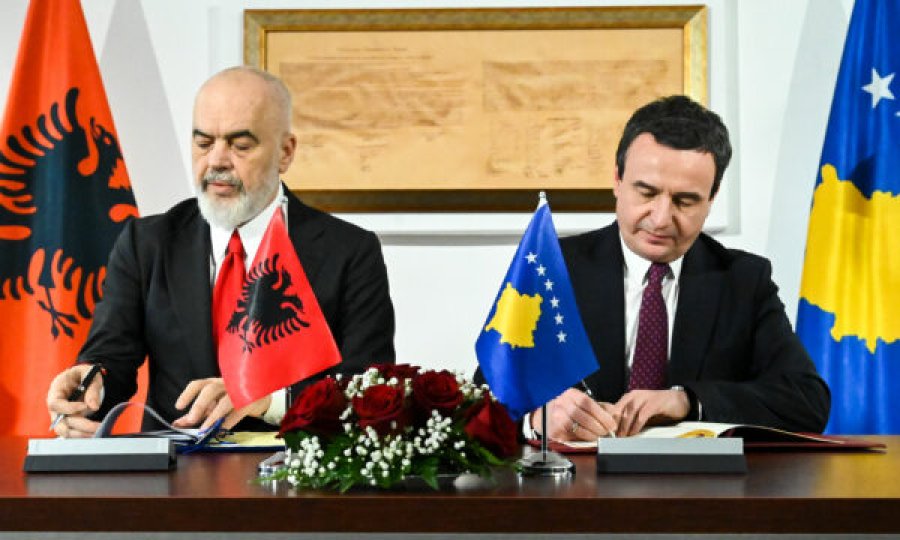 Vasili: Edi Rama në Kosovë, një provokator dy leksh!