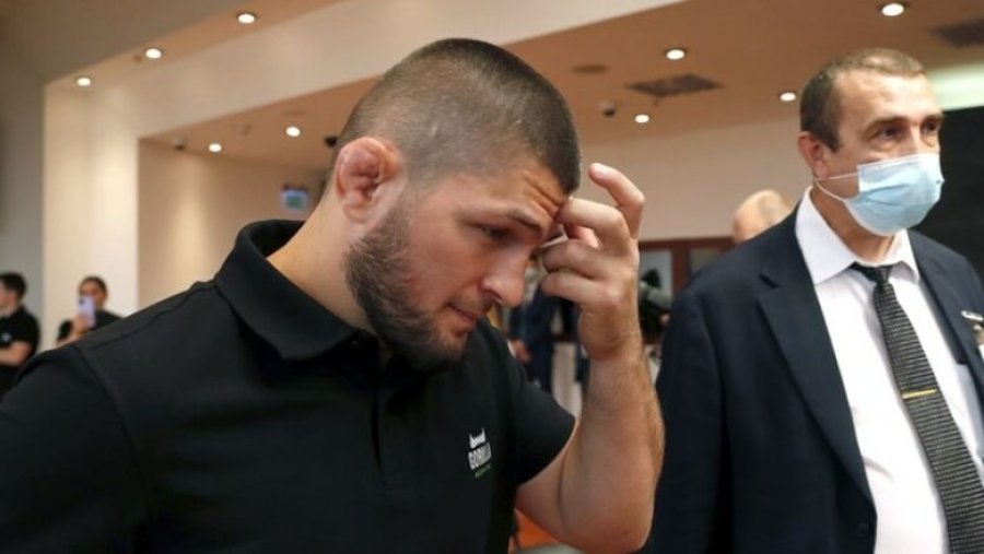 Khabib raportohet se po falimenton – McGregor eskalon në fyerje ndaj dagestanezit