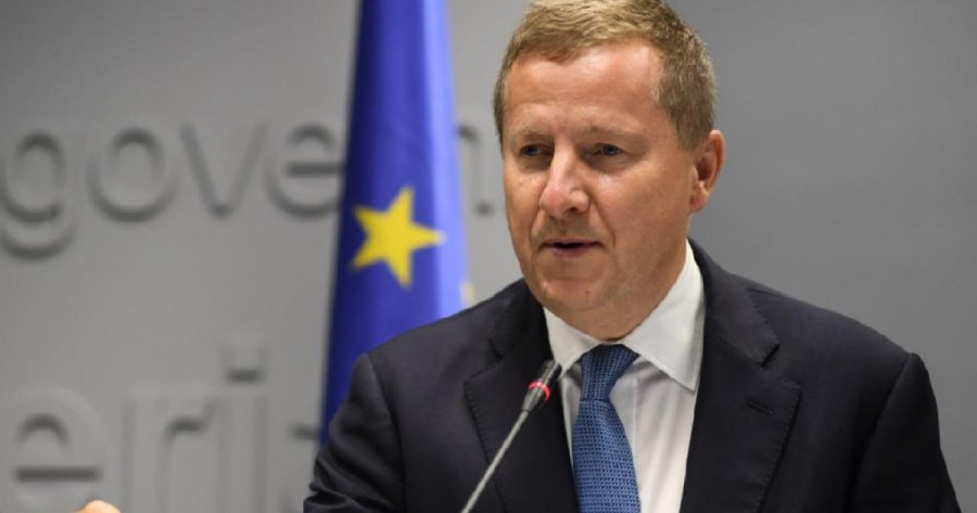 Tomas Szunyog përfundon mandatin si shef i zyrës së BE-së për Kosovën