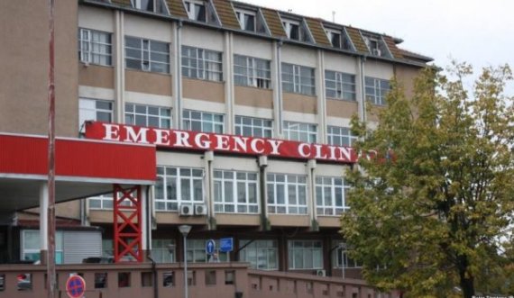 Vdes në QKUK burri që u aksidentua para disa ditëve në Kamenicë