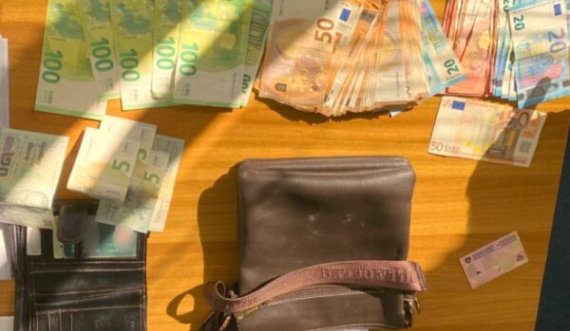 Qytetari në Pozheran e dorëzon në Polici çantën që e kishte gjetur, në të kishte 7500 euro