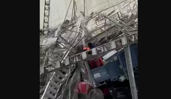 Pamje tronditëse nga Llozana e Zvicrës, kolapsojnë skelet e fasada e ndërtesës 19 katëshe, 2 të vdekur