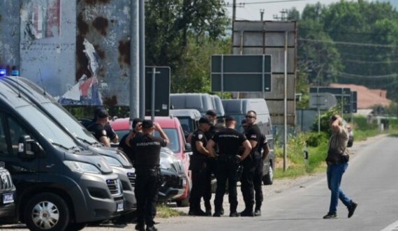 Arrestohet personi që po e transportonte autorin e vrasjes së policit serb