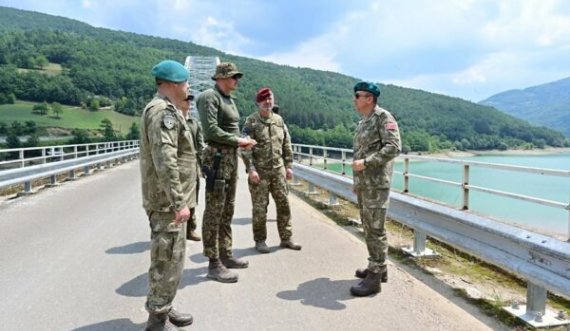 Ulutas në vizitë tek Liqeni i Ujmanit: KFOR po vëzhgon çdo zhvillim të sigurisë dhe mban një qëndrim të ashpër në të gjithë Kosovën