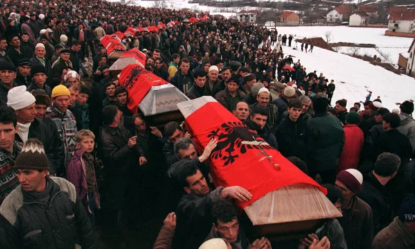 Kërkohet që aktet gjenocidale serbe në Kosovë, të mos kualifikohen thjesht si krime lufte
