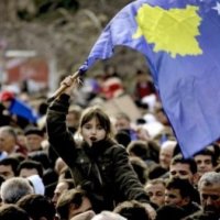 Loja me heronjtë, pasojë e edukimi dhe emancipimit të dështuar në shoqërinë Kosovare