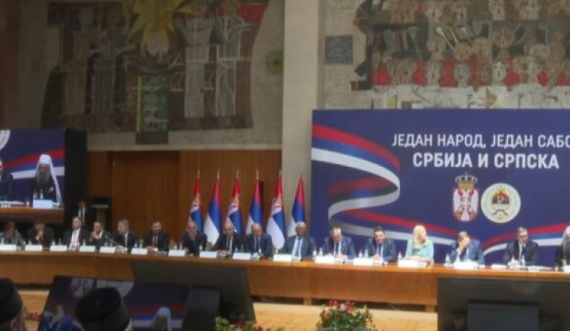 Serbia po lufton për ndërtimin e botes serbe në një shtet unik në Ballkan