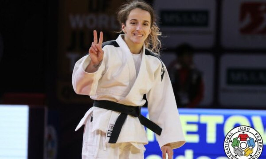 Distria Krasniqi zë vend në gjysmëfinale të Grand Slamit në Paris