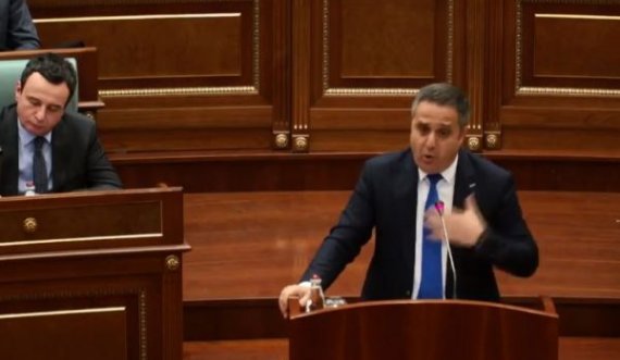 Selmanaj-qytetarëve: Kontaktoni deputetët e VV-së për taksën 17.7 euro të rrymës, kërkoni përgjegjësi