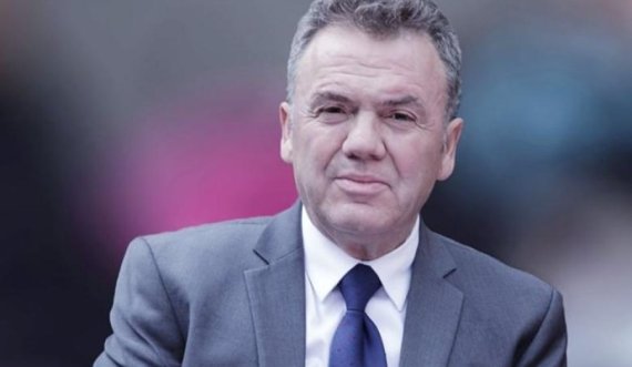 Ilir Shaqiri publikon këngën e re “Ali Pashë Gucia”