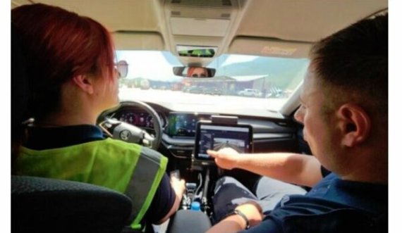 Policia e Kosovës patrullimet në Shqipëri do i bëjë edhe me veturat inteligjente, do të masin shpejtësinë e veturave në autostradë
