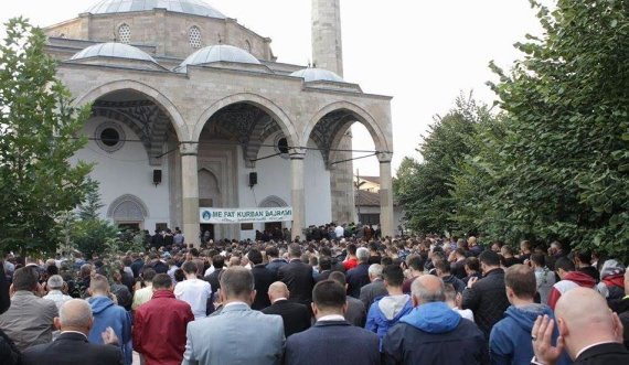 'Kosova Sot' ua uron festën e 'Kurban Bajramit', të gjithë besimtarëve muslimanë
