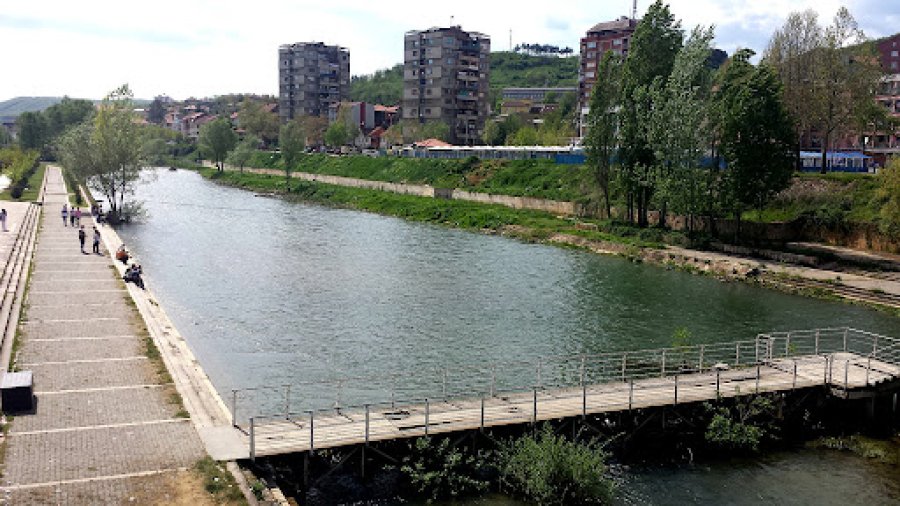 Kosova në javën vendimtare të pritjes së lirimit nga masat e turpshme të BE-së dhe hapja e Urës mbi lumin Ibër  