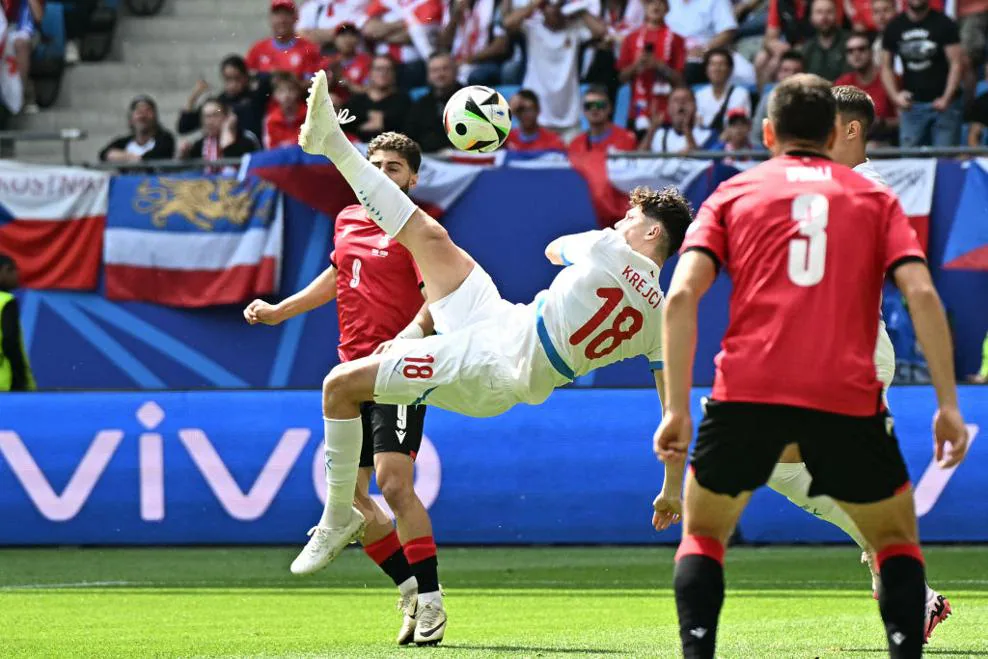 Ndesdhja Gjeorgji-Çeki,  mbyllet pjesa e parë me rezultatin 1:0