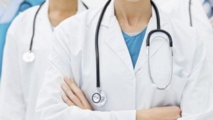 Detaje nga skandali në shëndetësinë shqiptare: Mjekët i vidhnin ilaqet e pacientëve dhe i dërgonin në privat