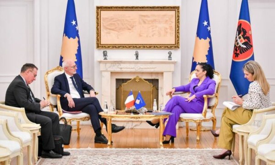 Osmani takohet me ambasadorin francez, flasin për zhvillimet e fundit dhe anëtarësimin në organizata ndërkombëtare