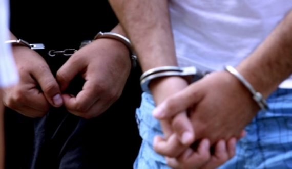 Prishtinë: Punëtori i burgut sulmohet nga katër persona