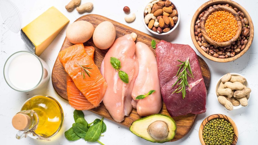 A konsumoni mjaftueshëm proteina?