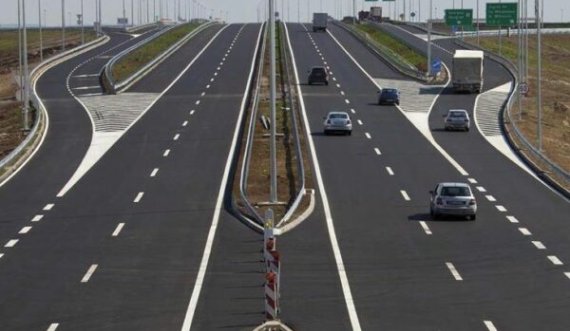 A e dini ku u ndërtua autostrada e parë në botë?