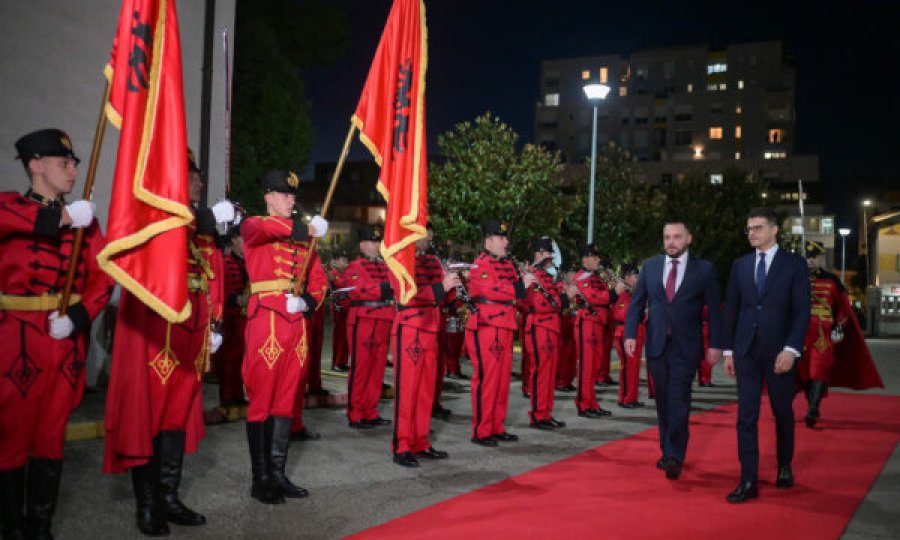 Maqedonci, ka realizuar një vizitë zyrtare në Tiranë