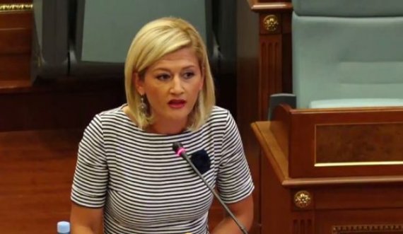 Të korruptuarës së të gjitha pushteteve Mimoza Kusarit, duhet t’i merret imuniteti i deputetes dhe të shkarkohet sa më parë