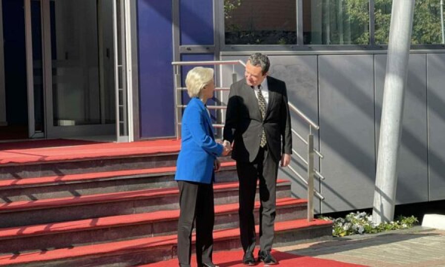 Von Der Leyen pritet nga Kurti në Qeverinë e Kosovës