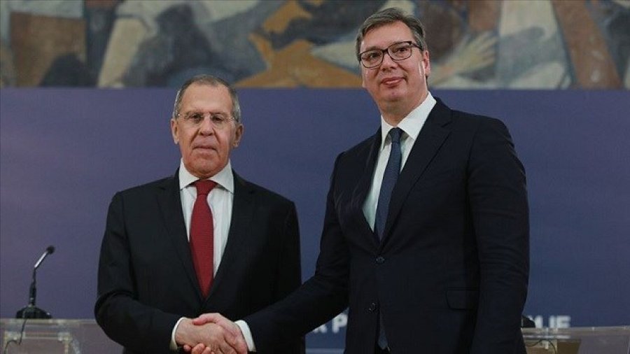 Lavrov: Serbisë i janë vënë kushte për pranimin në BE si njohja e pavarësisë së Kosovës