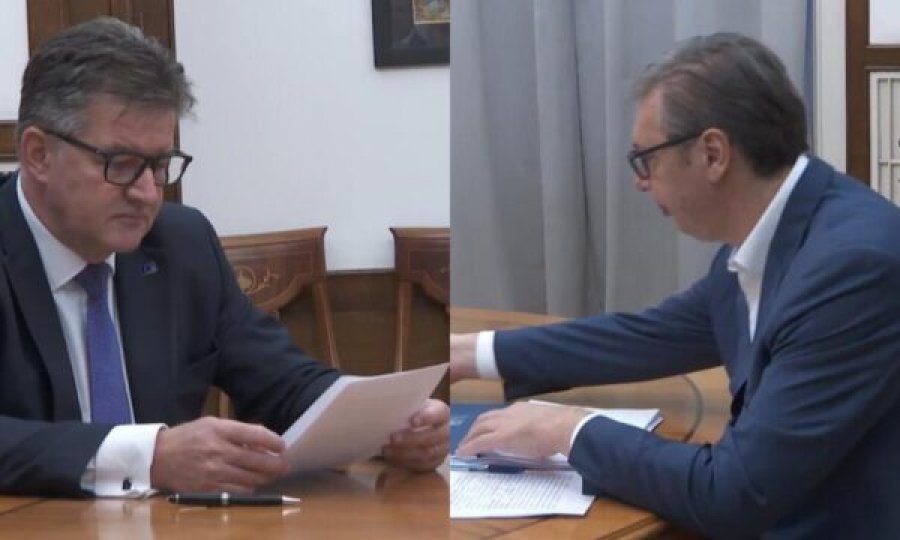 Presidenti serb ia lë disa letra Lajçakut