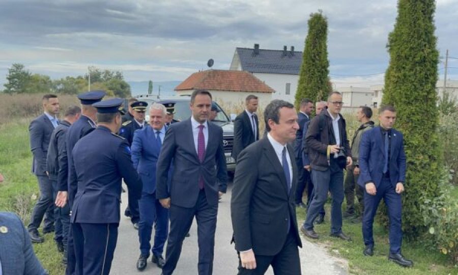 Kurti e Konjufca shkojnë për vizitë te familja e Afrim Bunjakut