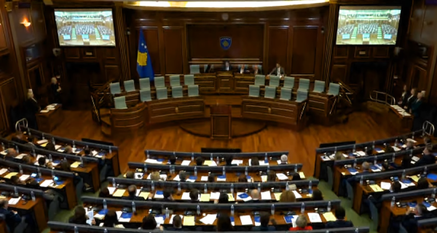 Kuvendi miratoi formimin e komisionit të përkohshëm për verifikimin e kuorumit dhe të mandateve