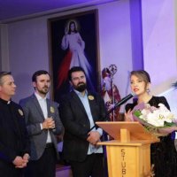 Besiana Mehmedi shkëlqeu në koncertin e organizuar në kishën 'Shën Jozefi'