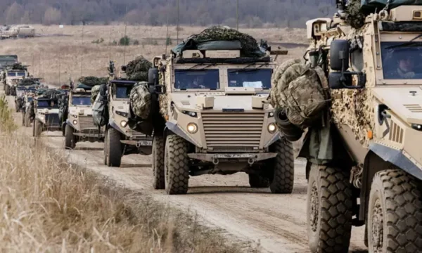 NATO-ja është fuqi e madhe ushtarake, dhe nuk mendojnë të gjithë njëzëri si në koret e këngëve
